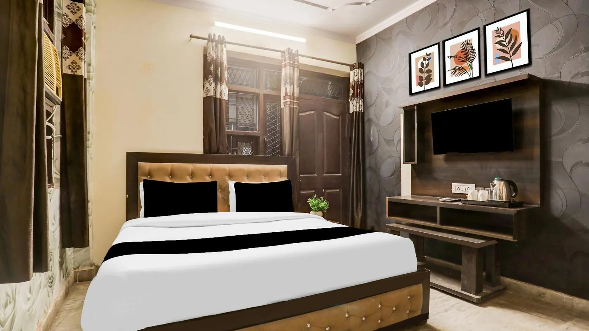 Hotel O Uttam Nagar Near Akash Hospital New Delhi 0*,  India