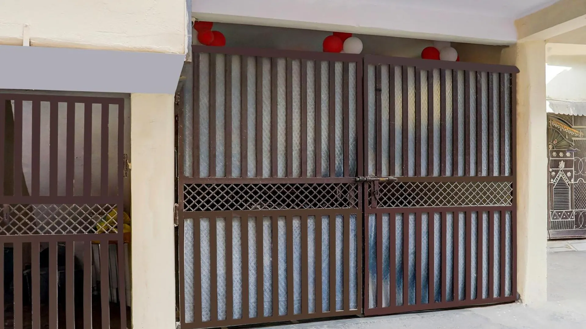 Hotel O Uttam Nagar Near Akash Hospital New Delhi