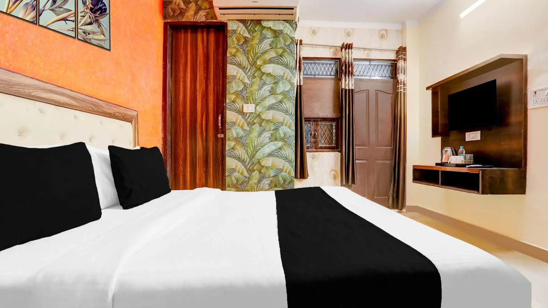 Hotel O Uttam Nagar Near Akash Hospital New Delhi