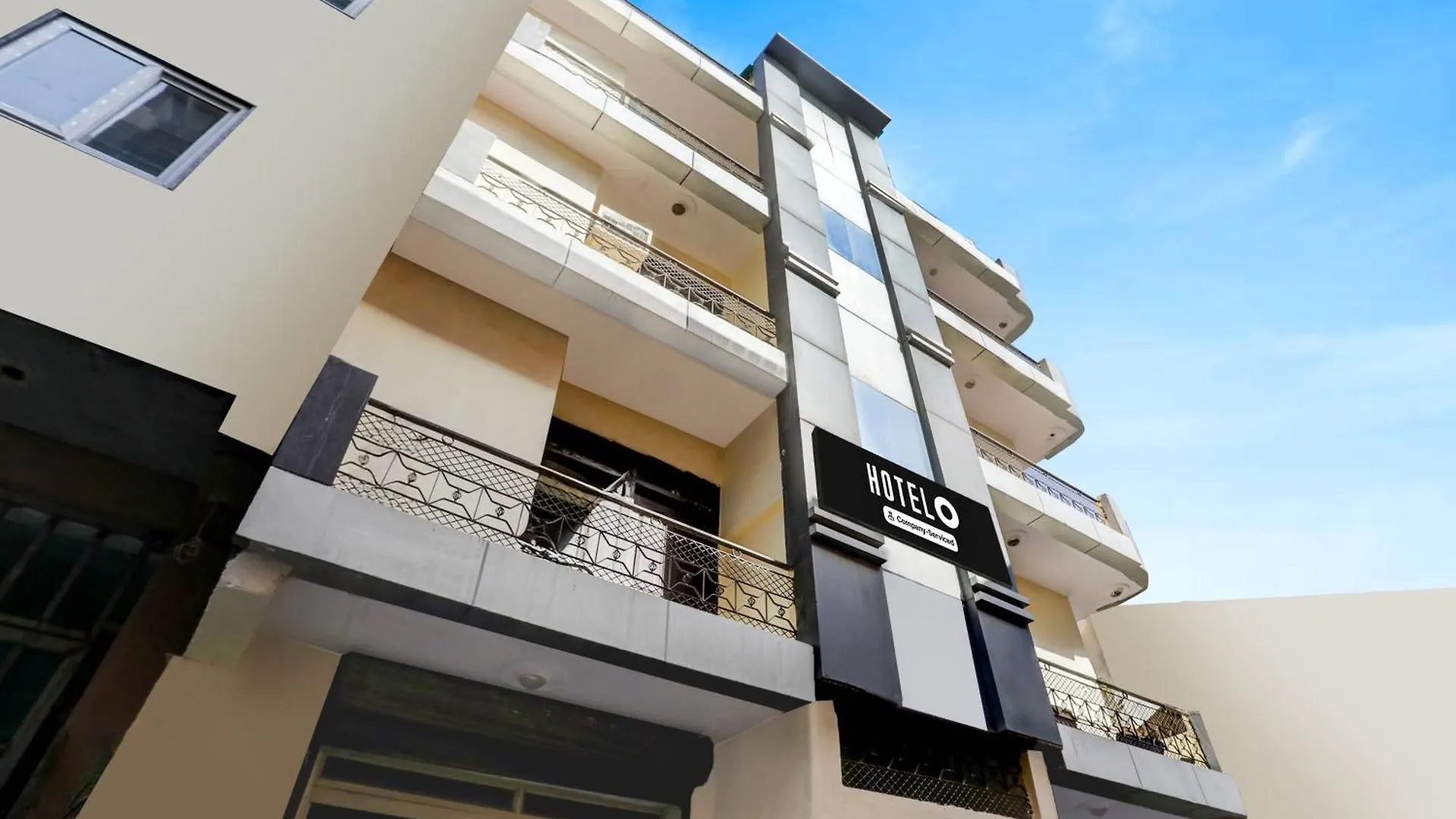 Hotel O Uttam Nagar Near Akash Hospital New Delhi